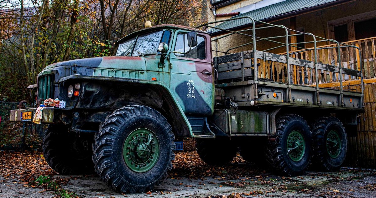 Ural 375