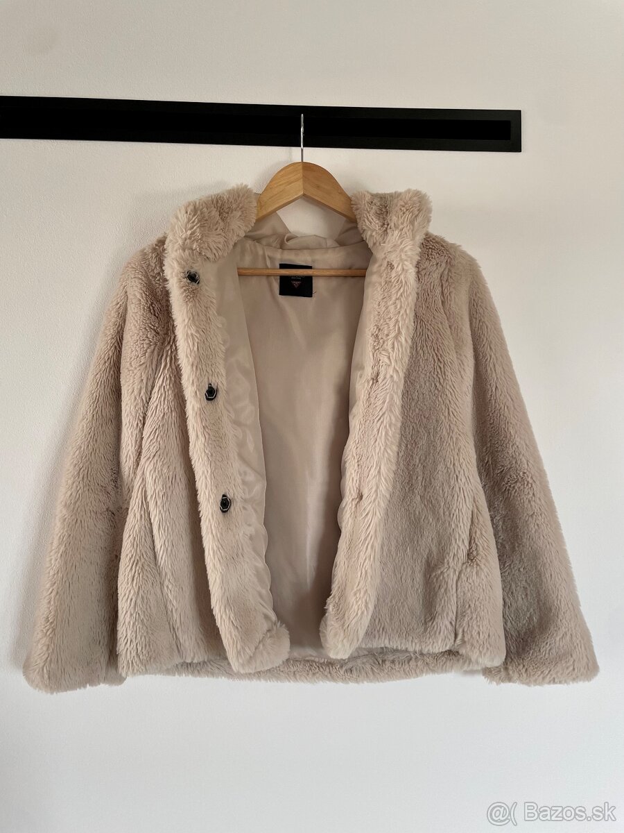 Kozustek GUESS