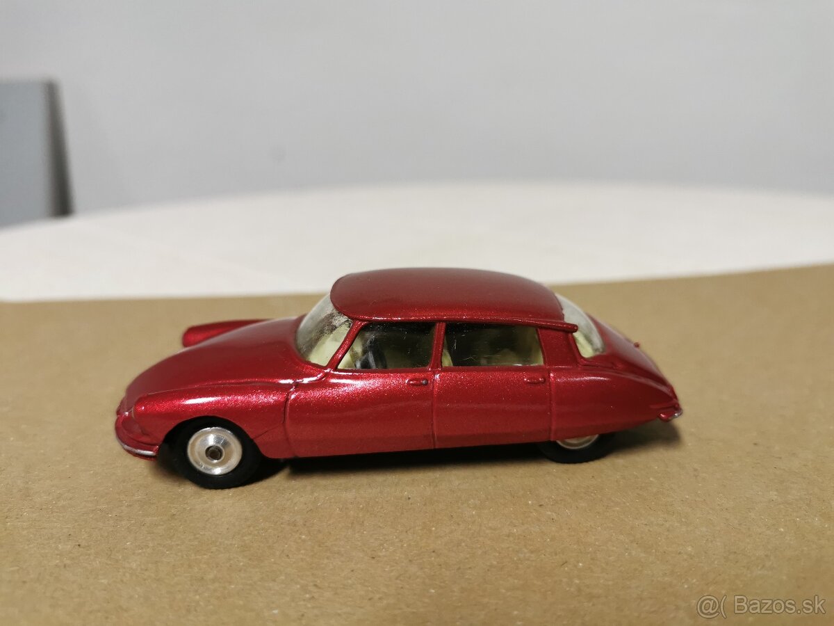 Corgi toys Citroen DS repas