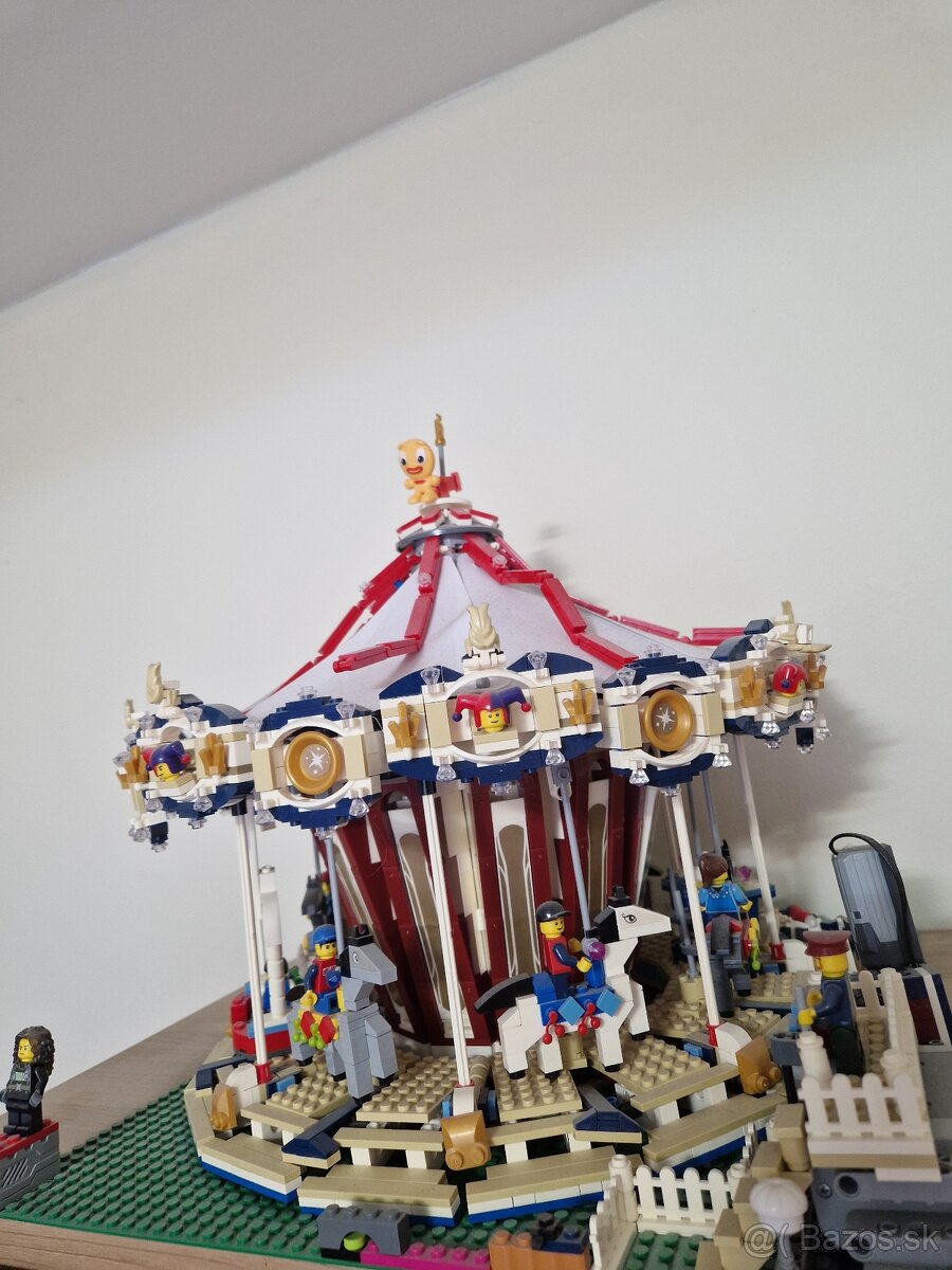 LEGO karusel