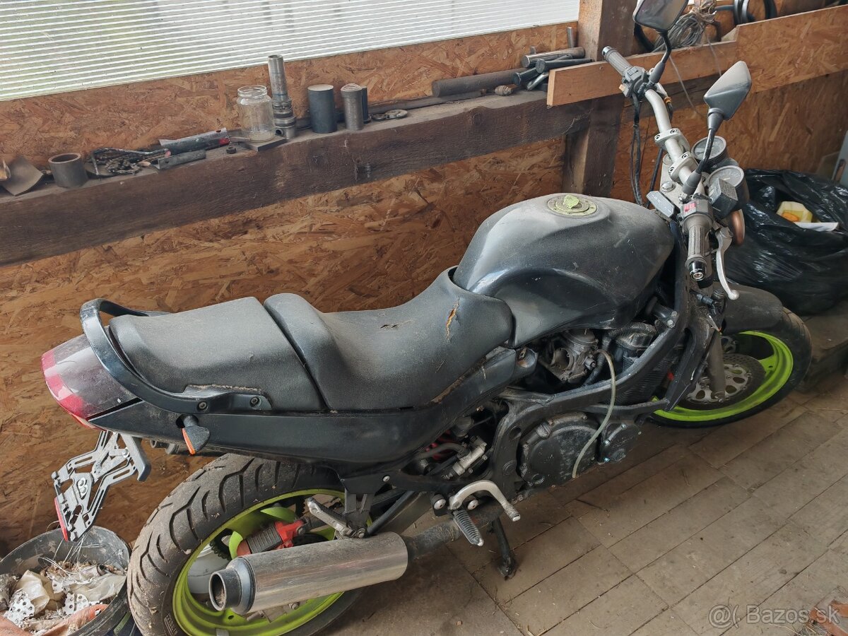 Suzuki gsxf 600