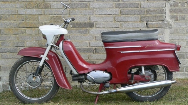 Predám motory na pionier.