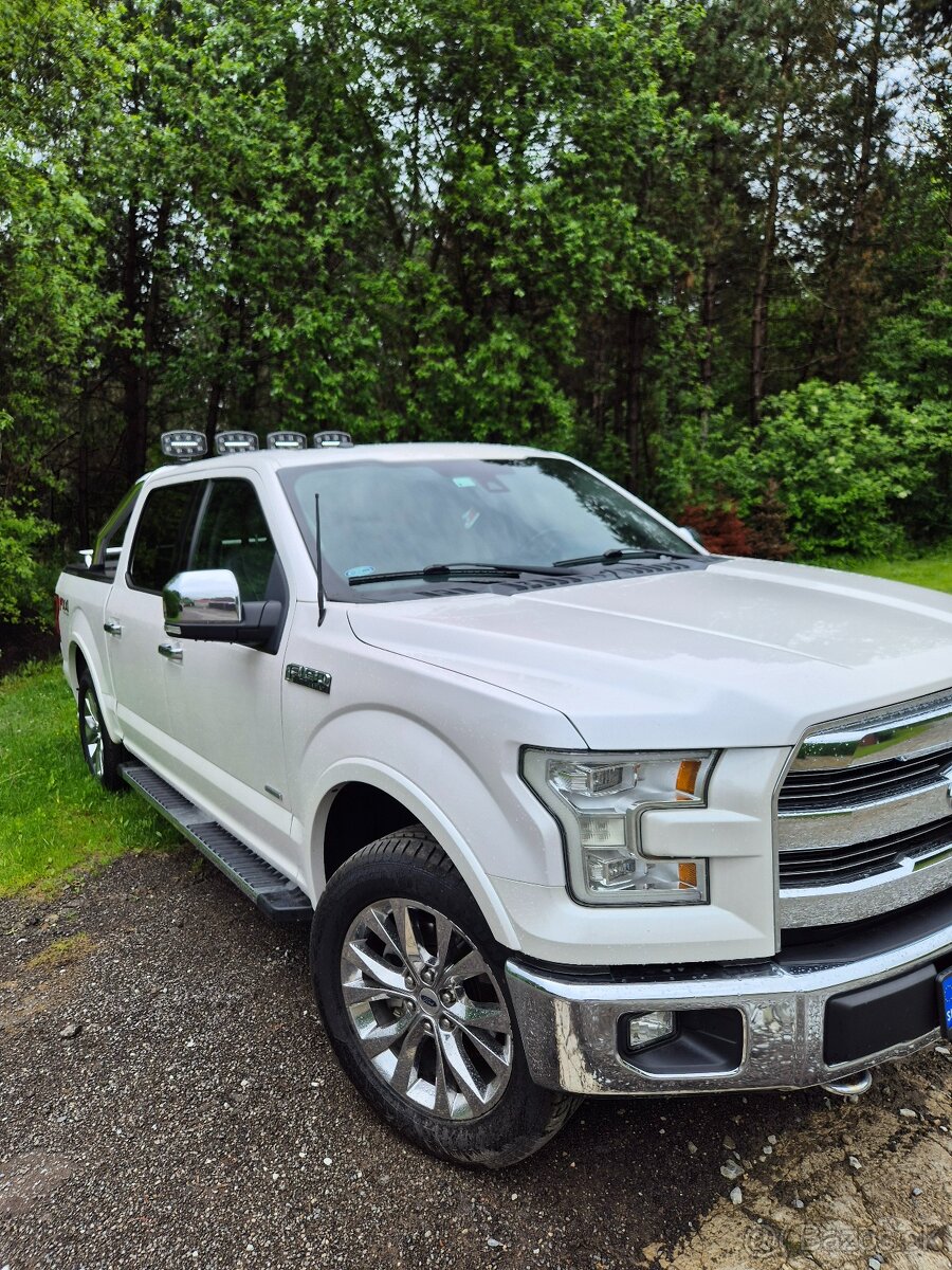 Ford F-150 3.5 V6 EcoBoost LARIAT 4x4 – TOP výbava