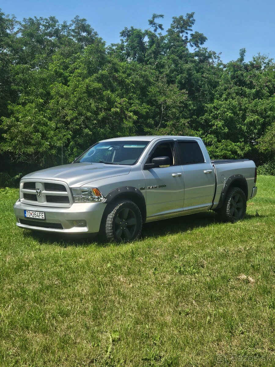 Dodge ram 1500 5.7 Hemi
