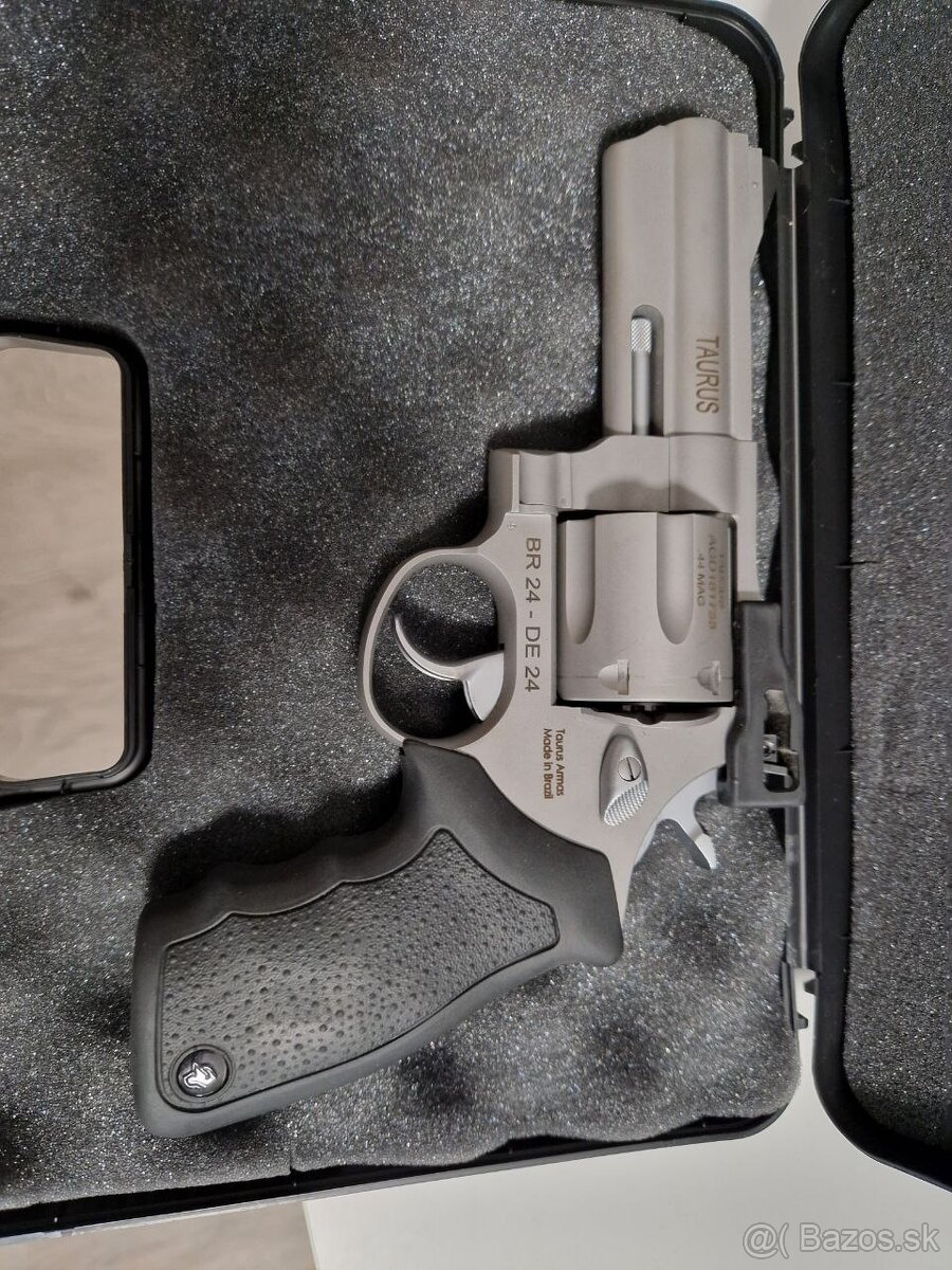 Revolver Taurus 44 mag