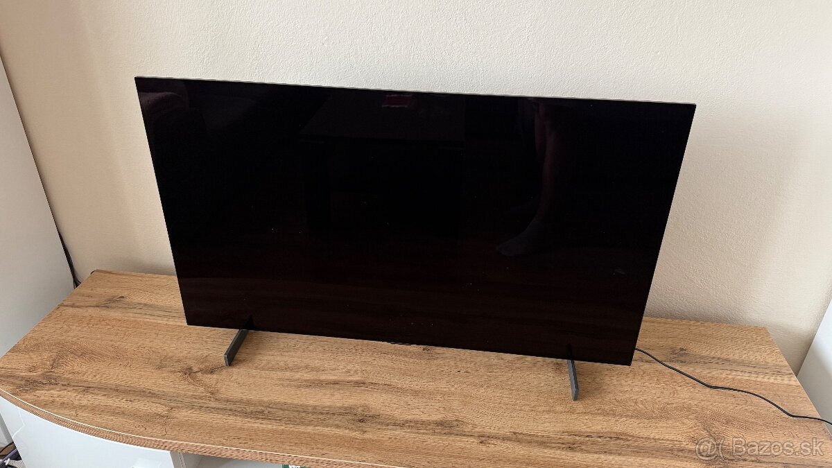 Predam v záruke Televízor LG OLED42C44