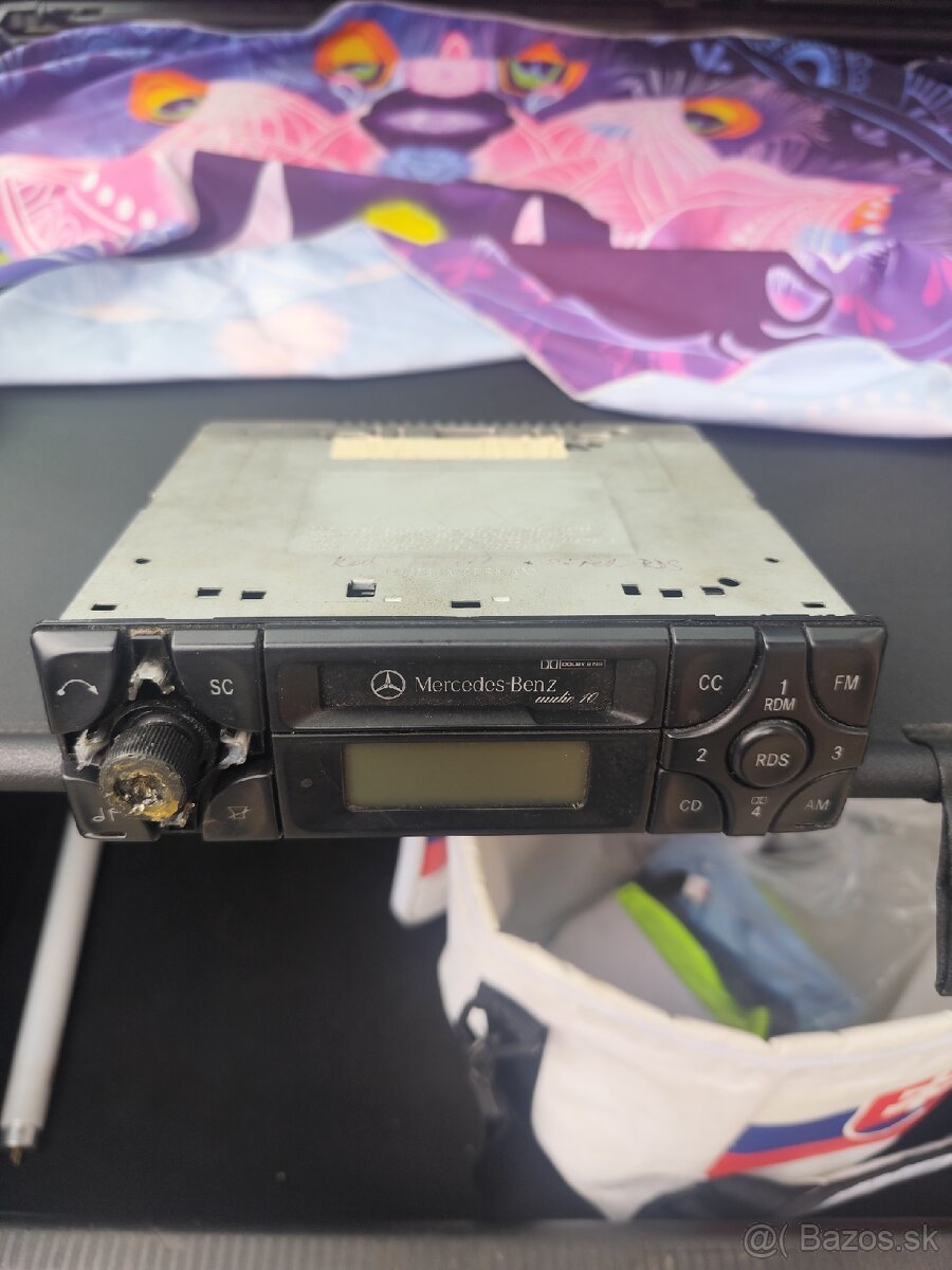 autoradio mercedes na nahradne diely