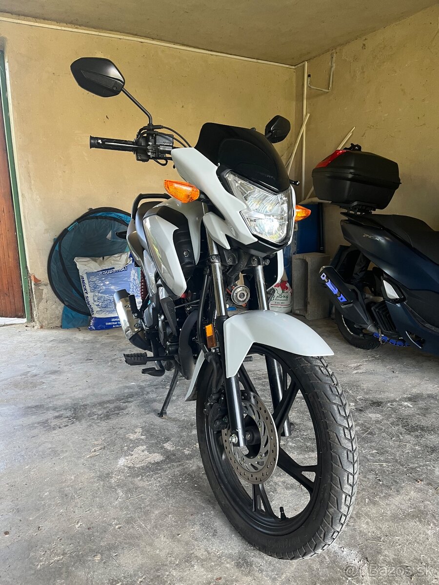 Honda cb125f