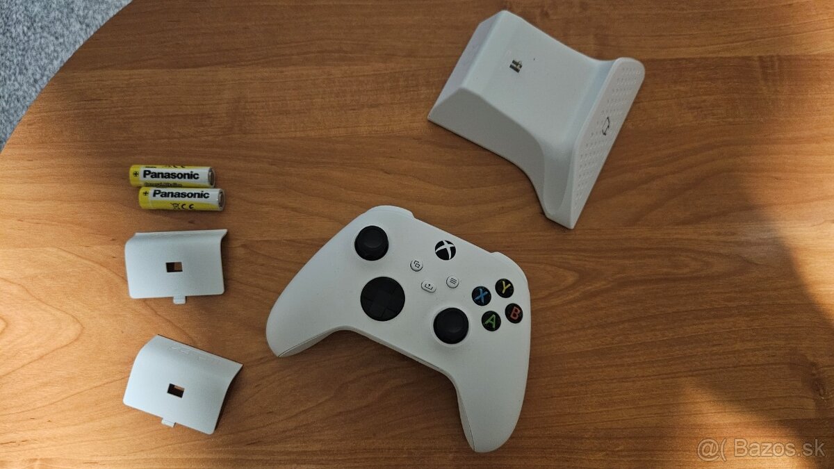 Joypad / Joystick na Xbox Series S / Series X / One / One S