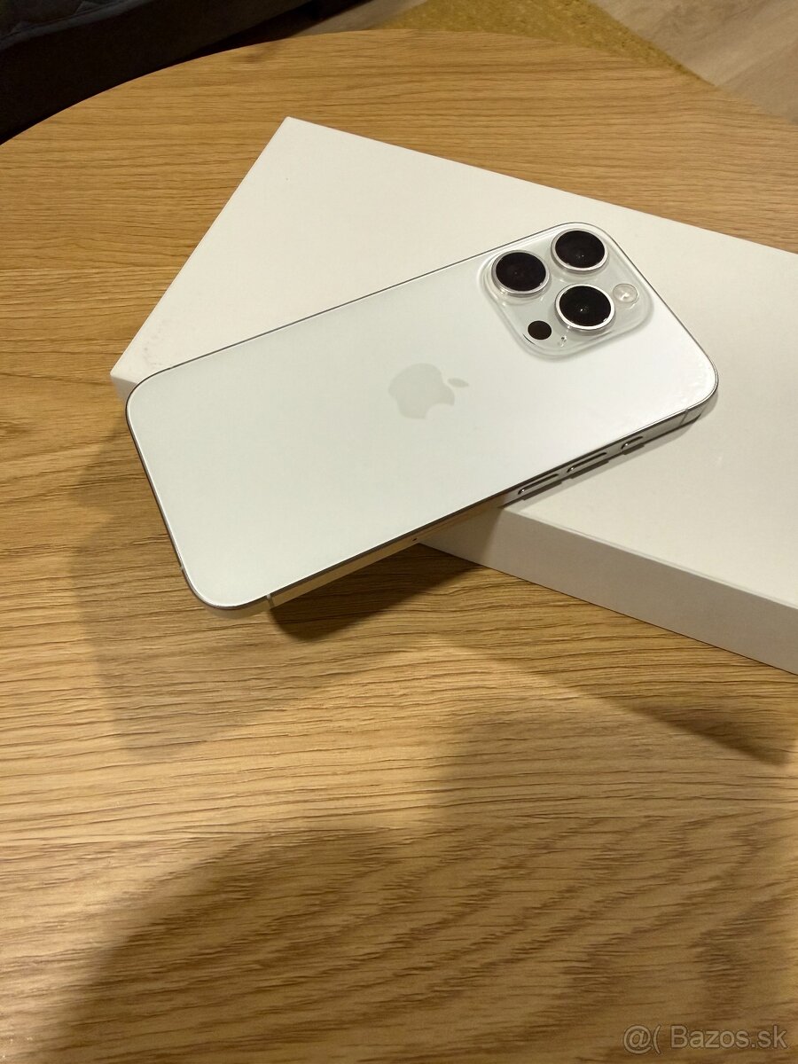 iPhone 15 Pro 128 GB White Titanium