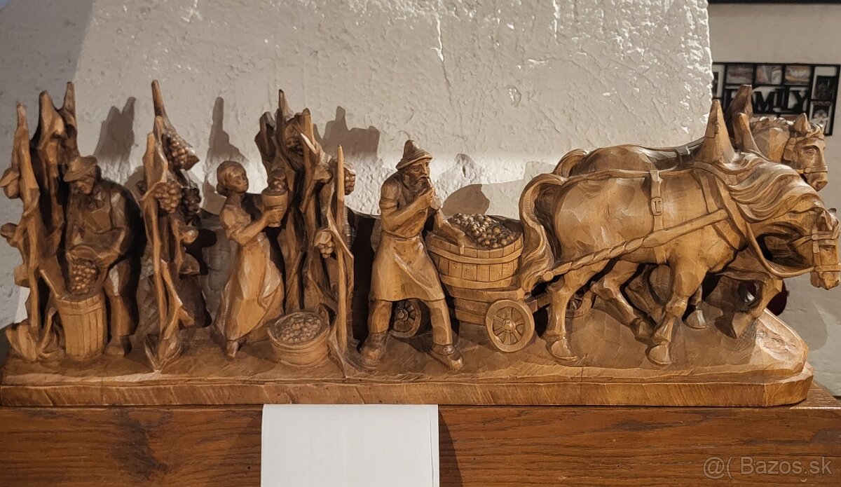 Dreveny obraz vyrezavany