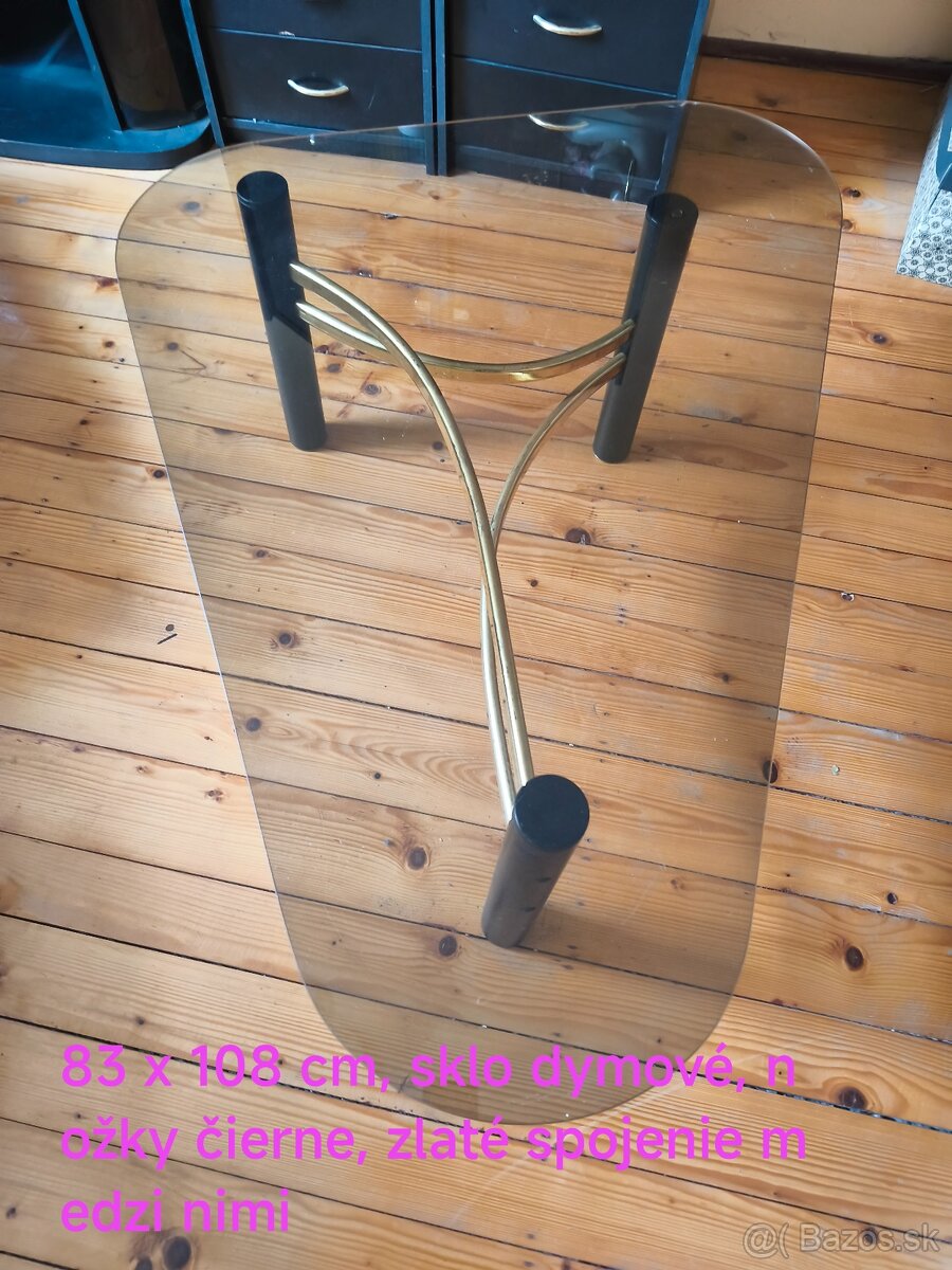 Konferenčný stolík