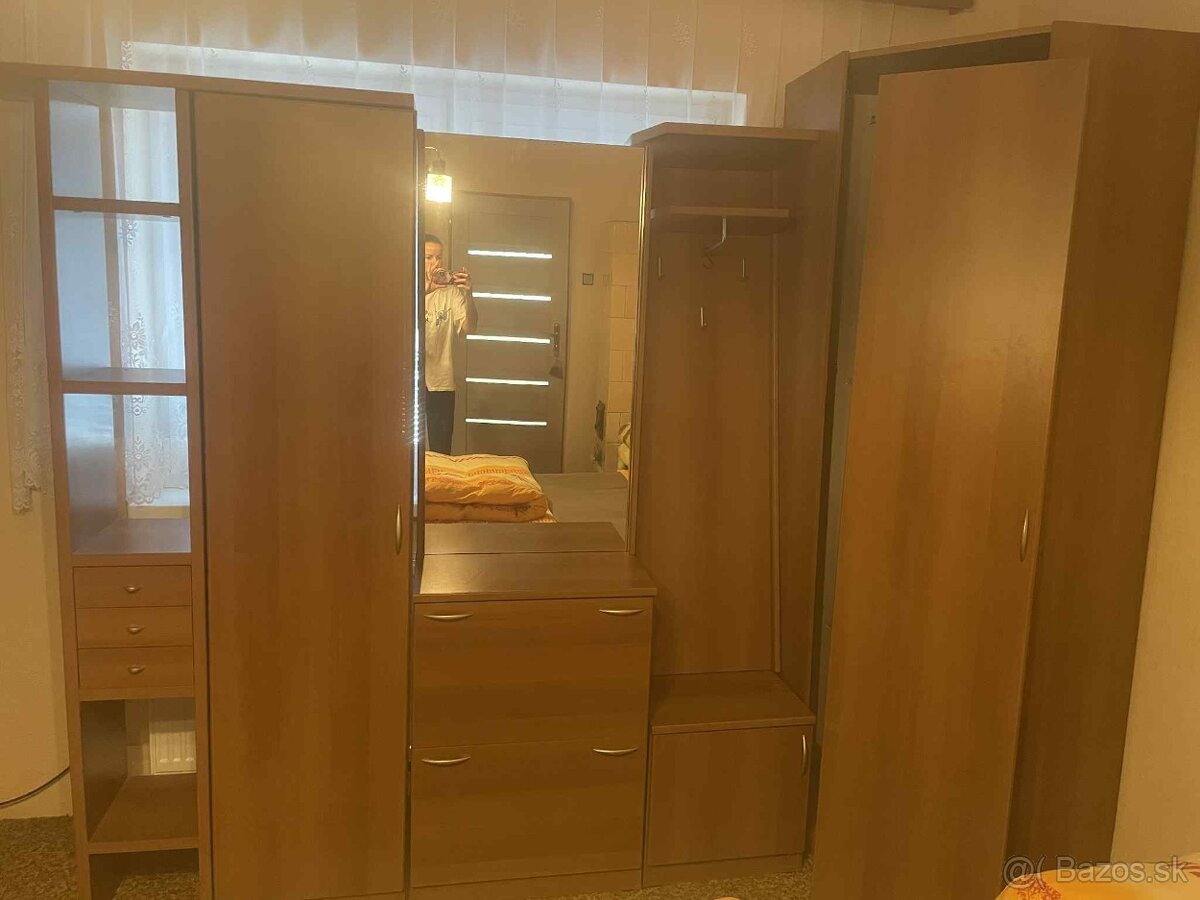 Chodbová stena (rohová 250cm)