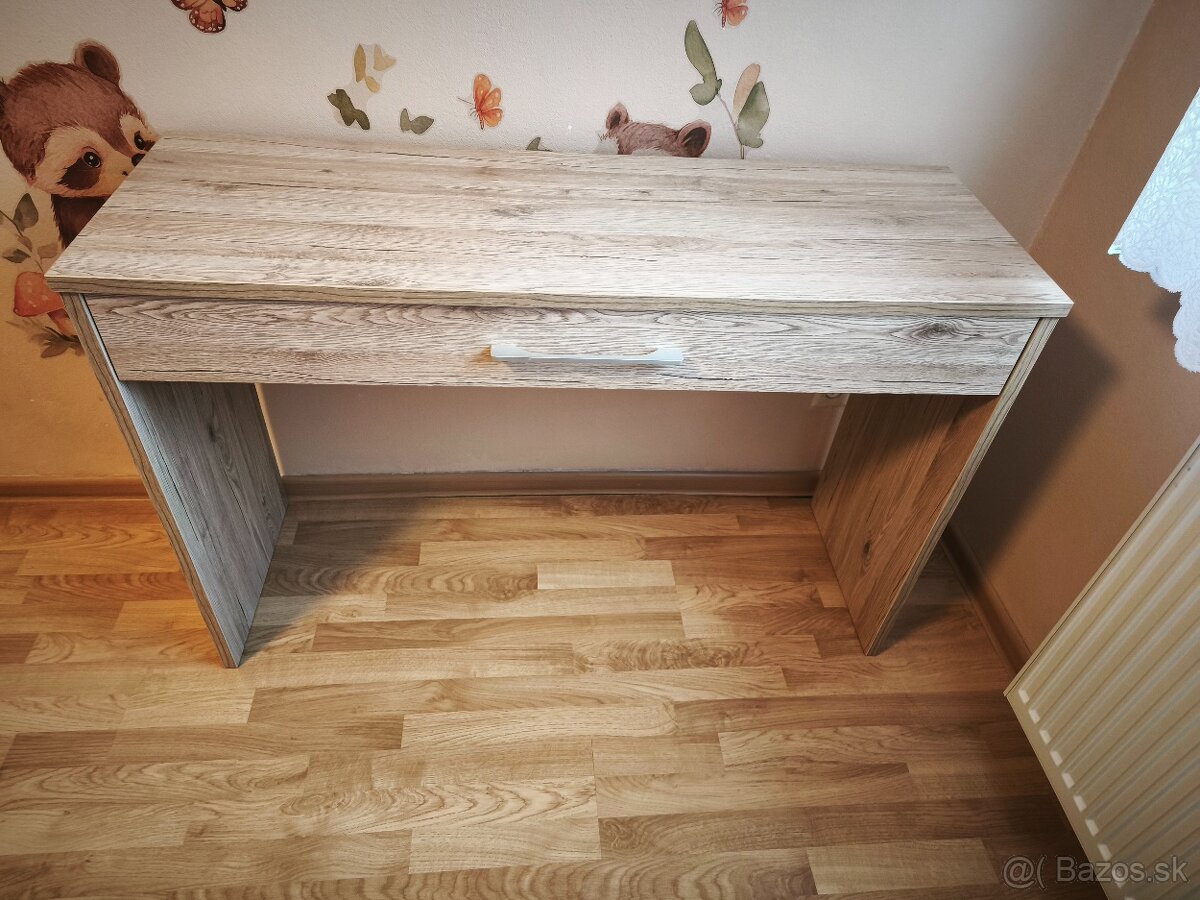 Toaletný/písací stolík