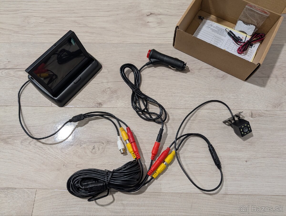 Kompletný set cúvacej kamery - jednoduchá inštalácia