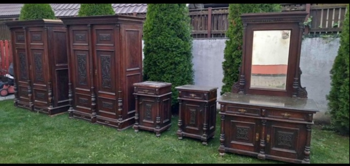 Starožitný nábytok