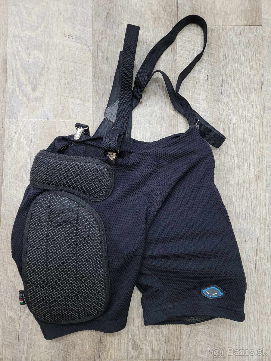 Snowboard / Ski vystúžené šortky Atom Ufo Plast s trakmi