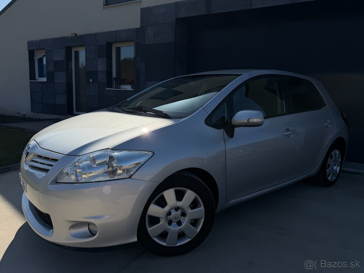 Toyota Auris 1.6 I Valvematic