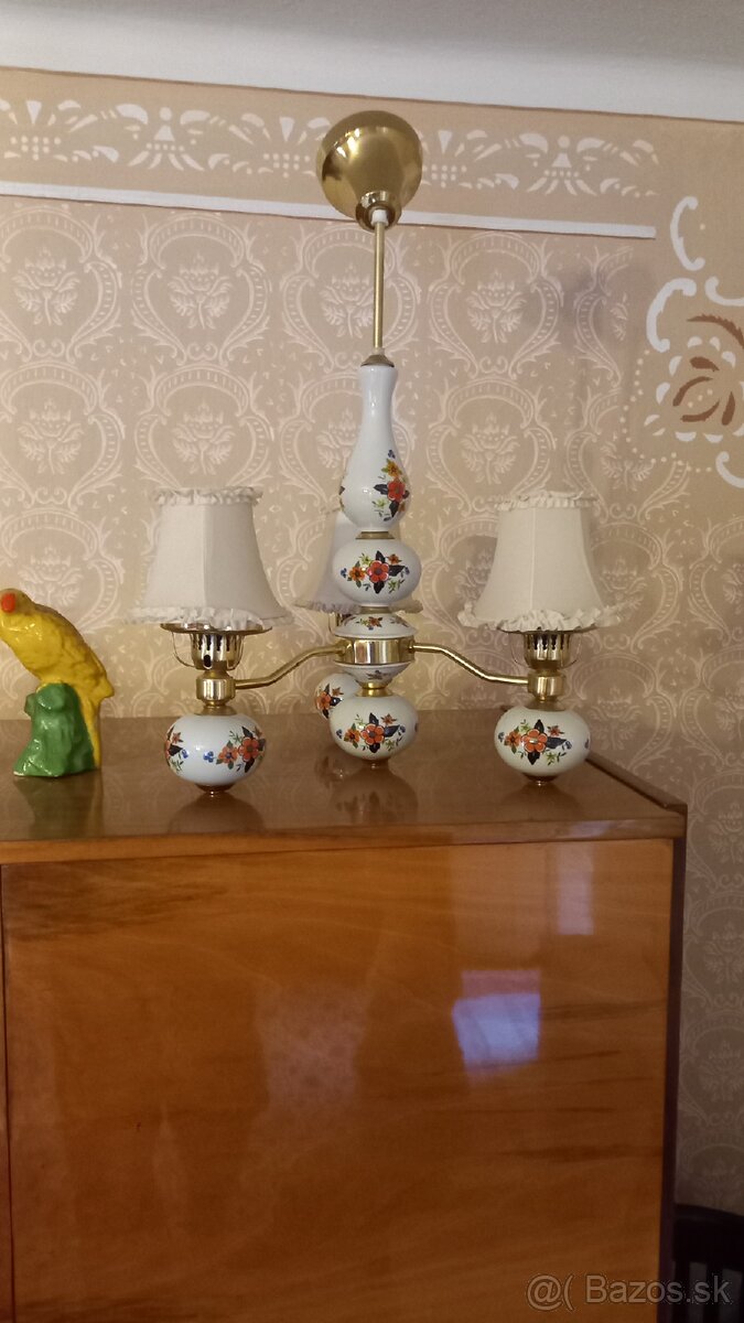 Porcelánový luster
