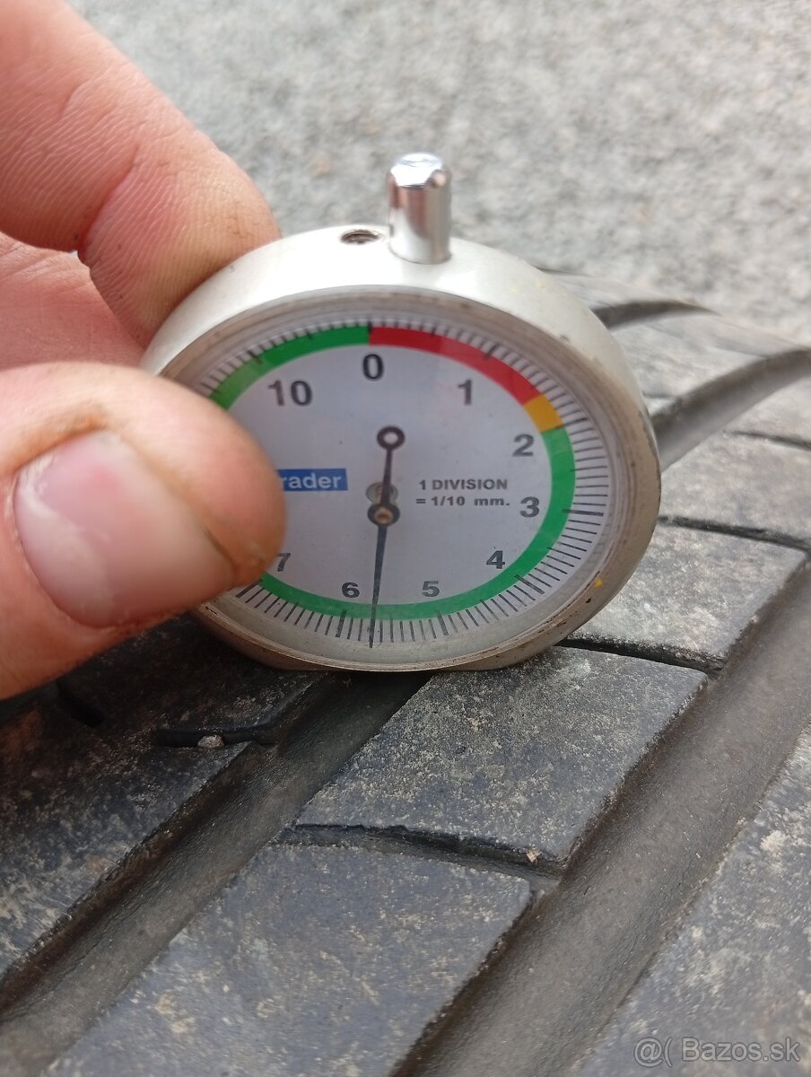 225/50R18