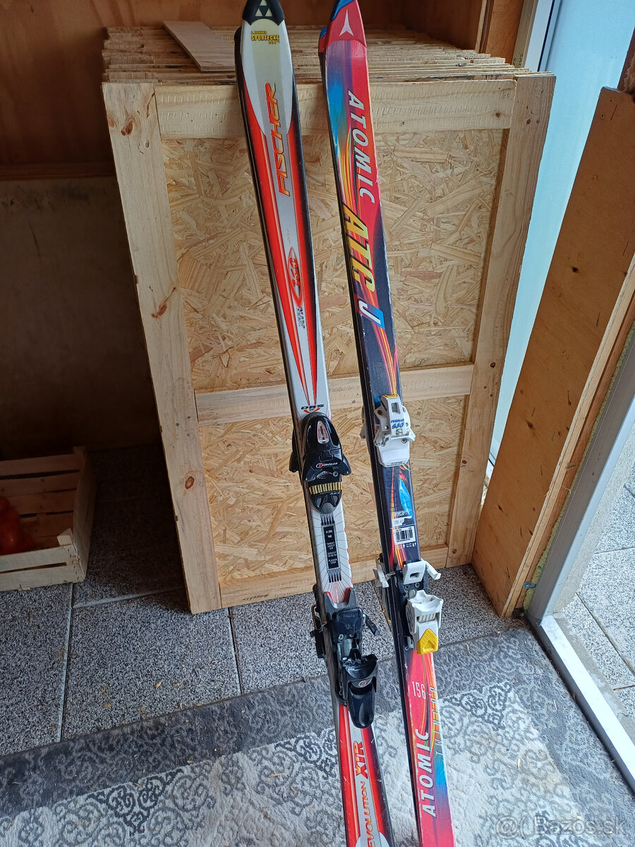 zjazdové lyže 160cm