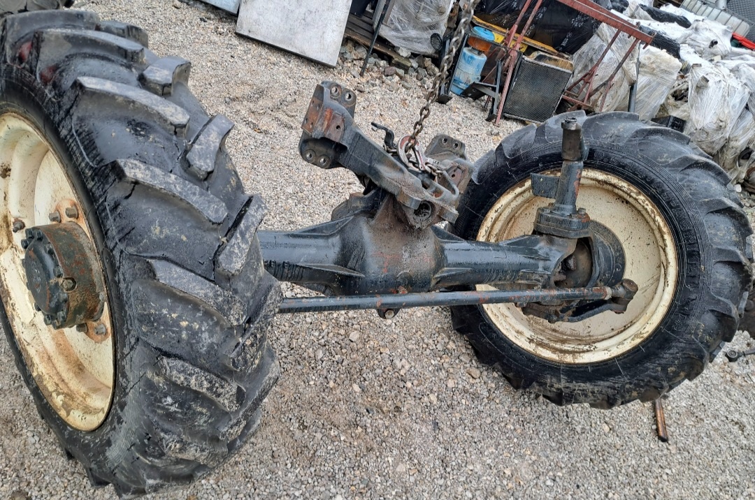 Predam Juhoslovansky predny nahon traktor Zetor