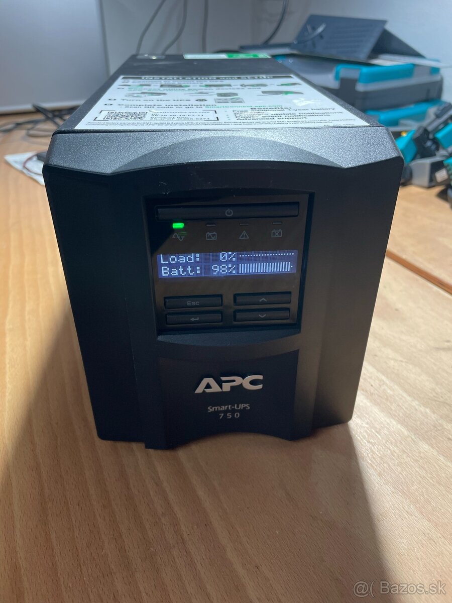 Predám APC Smart-UPS 750 (nový baterkový modul)