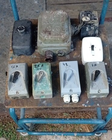 Vypínače 380 V.