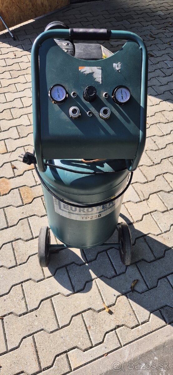 Olejový kompresor 50L