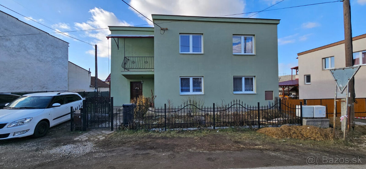 Rodinný dom s 2 samost. bytov. jednotkami v obci Jamník, SNV