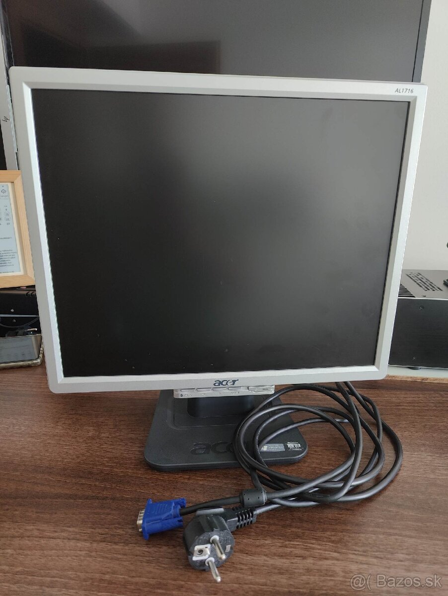 LCD monitor 17" 10 EUR