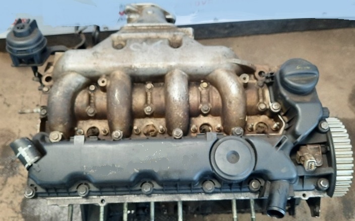 predám Motor 4HW Citroen C5 Peugeot 807 2.2 HDI motor 4HX