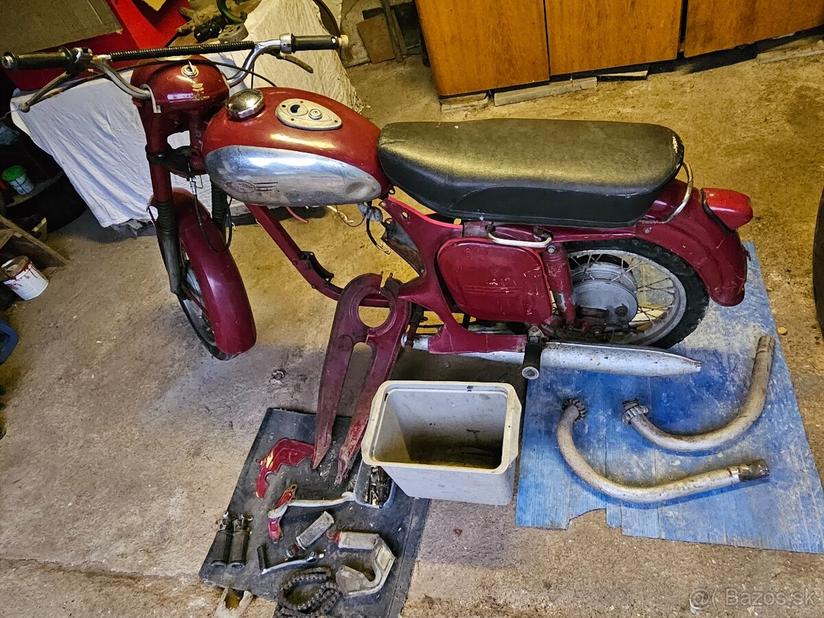 Jawa 250