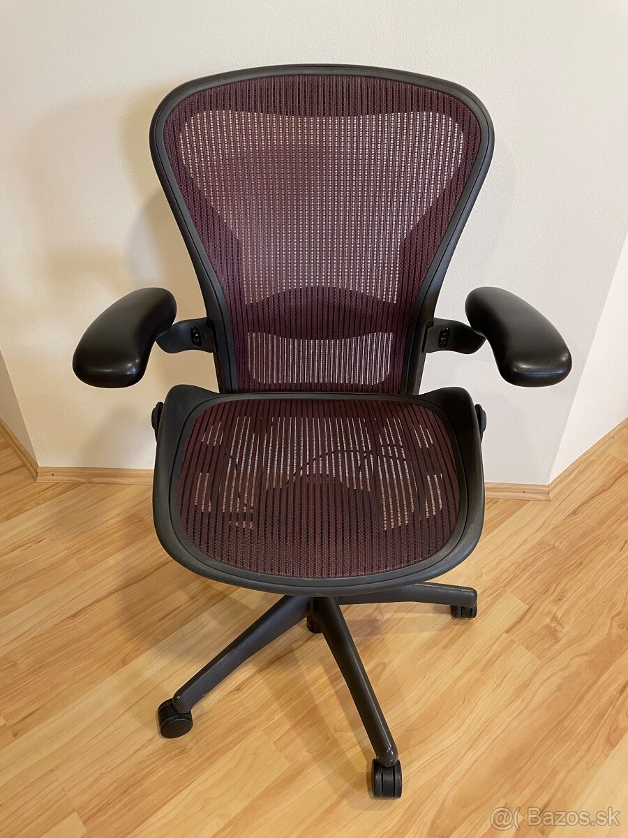 Herman Miller Aeron - veľkosť B