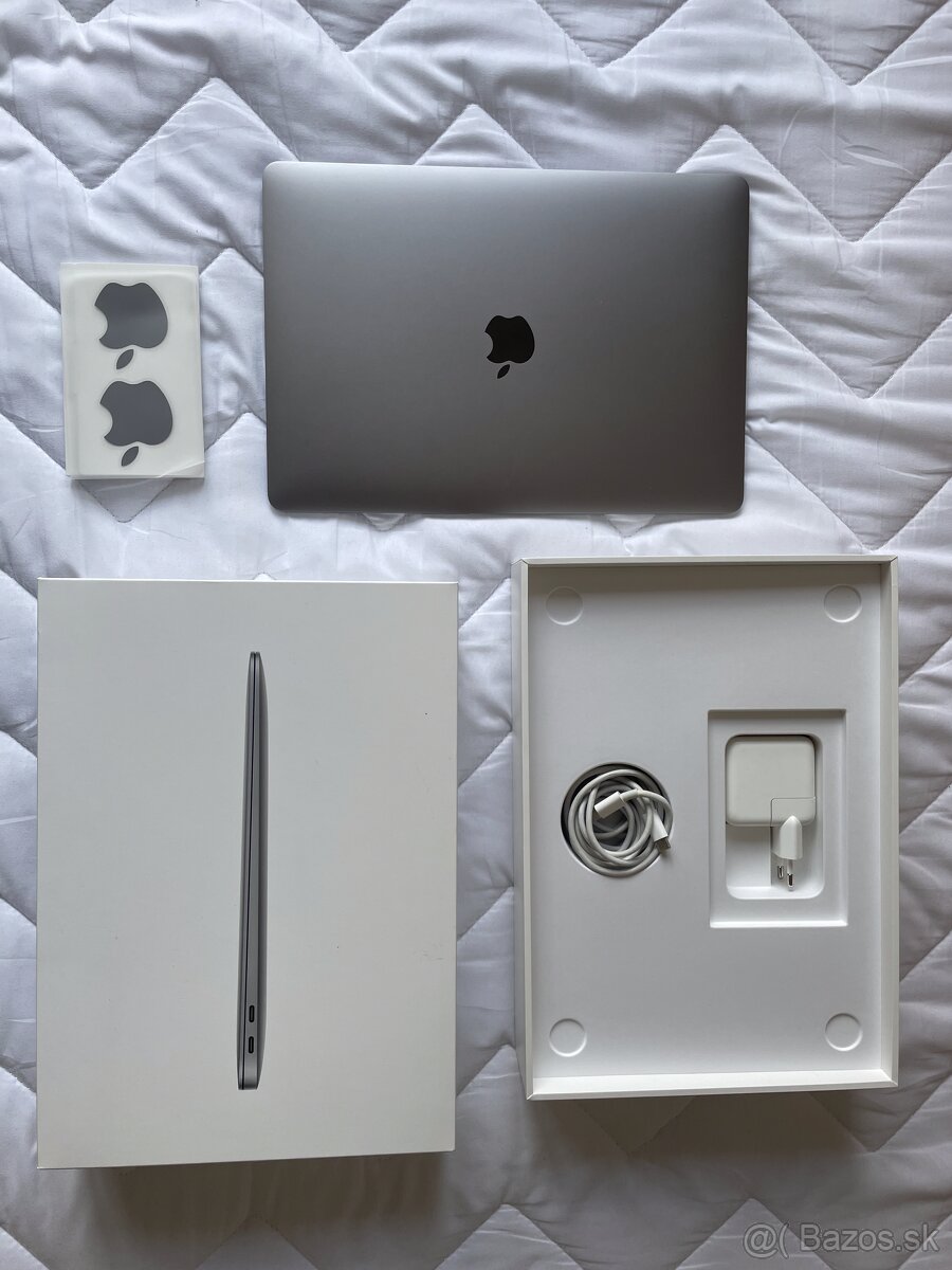 13palcovy MacBook Air, 2019