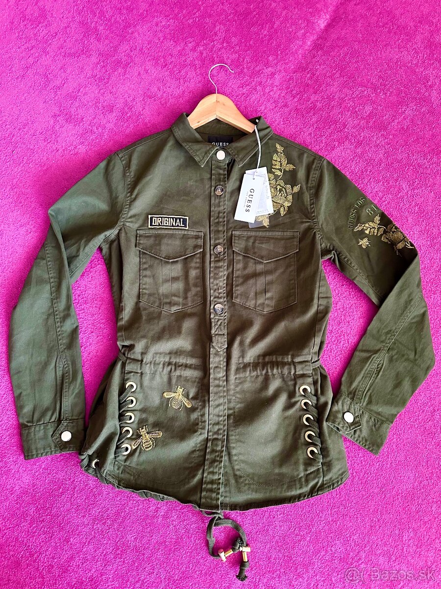 Nová army bunda Guess