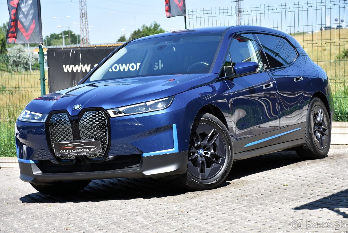 BMW iX xDrive50 - 523_KONÍ 4X4 - 2022 _35_000_KM_