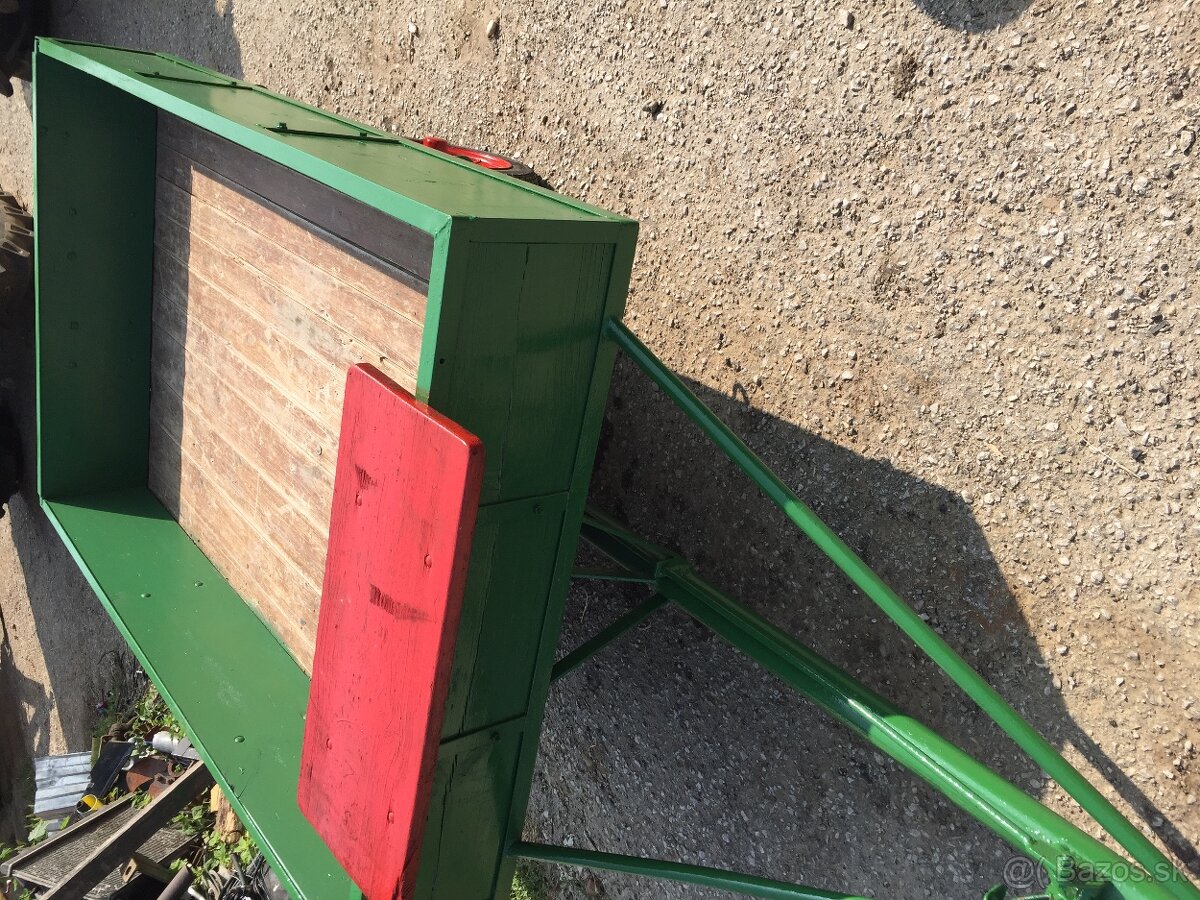 Vlecka za malotraktor