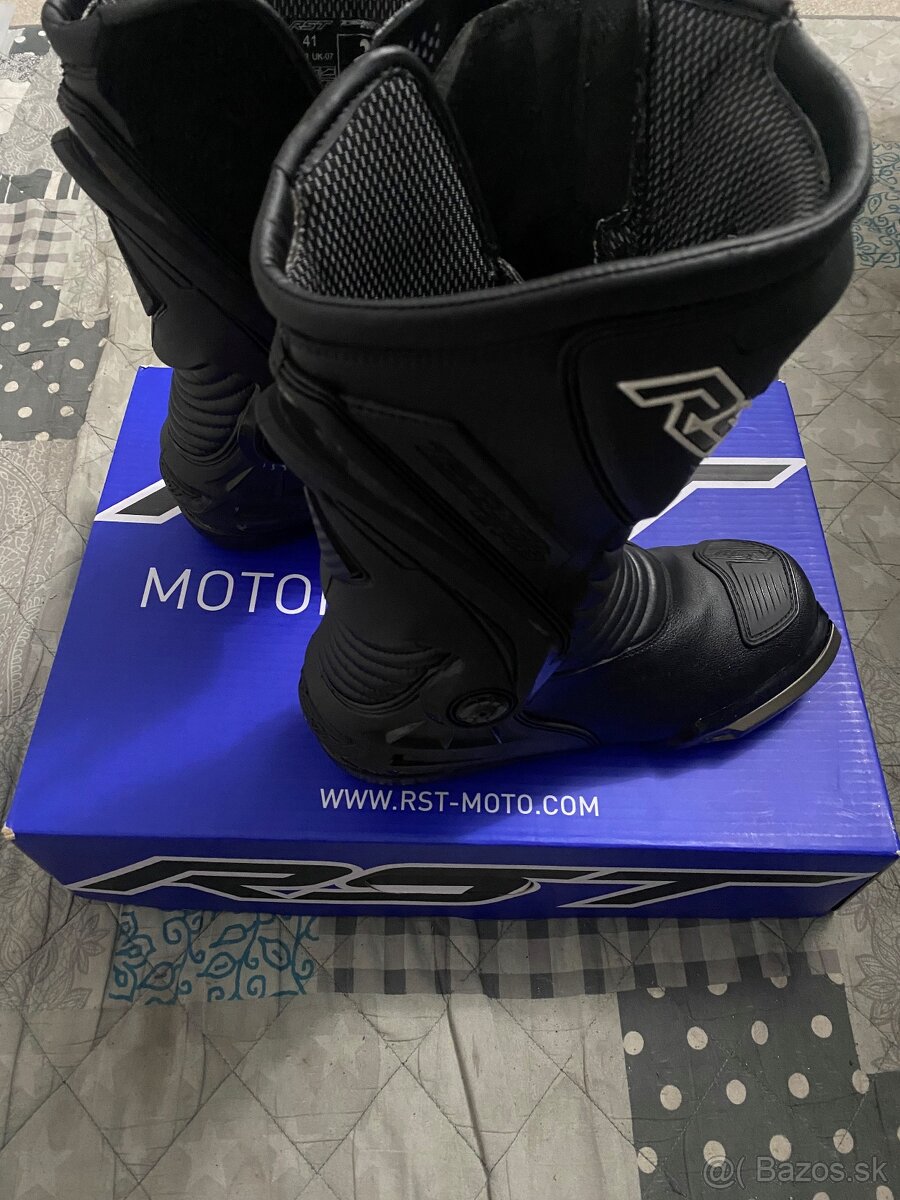 Predám cestné moto topánky RST