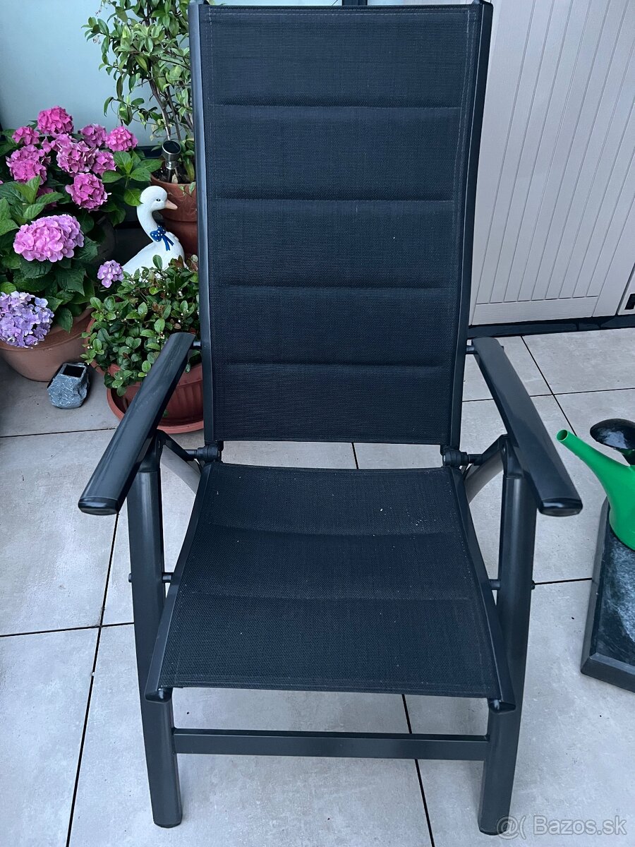 Zahradne polohovatelne kreslo