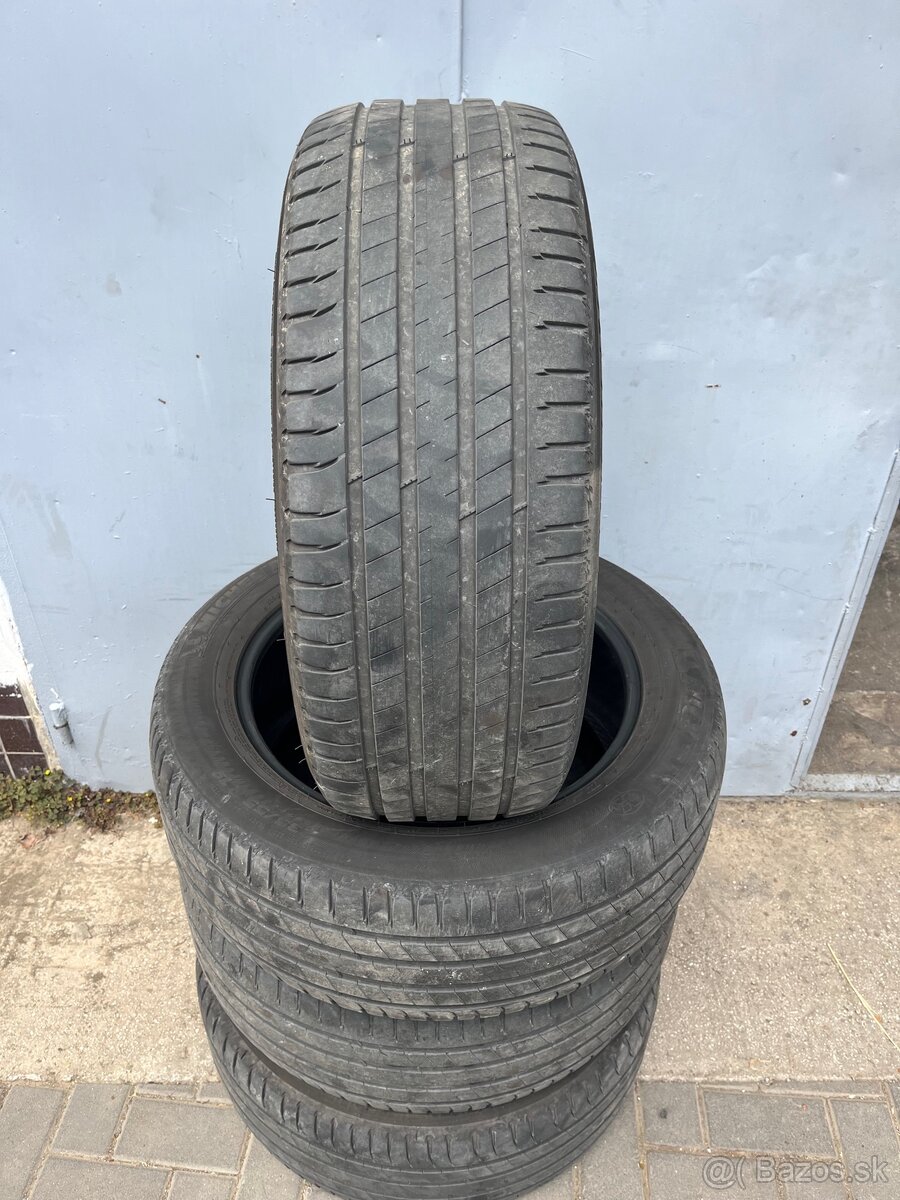 235/55r19 Michelin