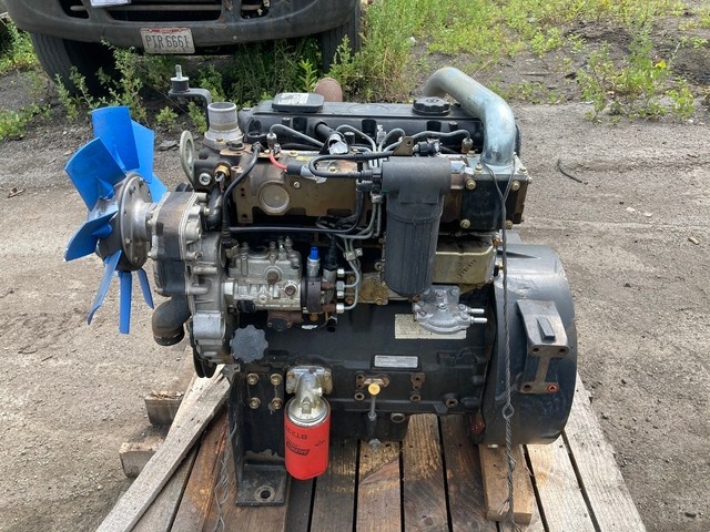 Predám Motor Perkins 1104C-447