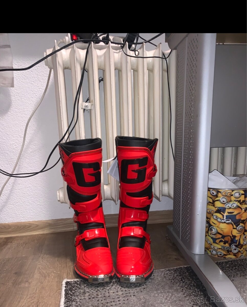 Motokrosové Čižmy GX1 Goodyear Červená/Čierna 2023 | Gaerne