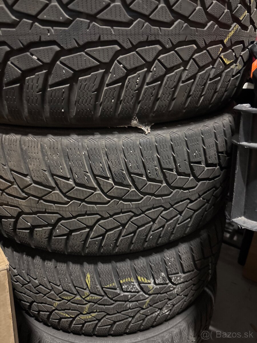 Zimné kolesá 225/45R17 nokian 1 sezonu obute