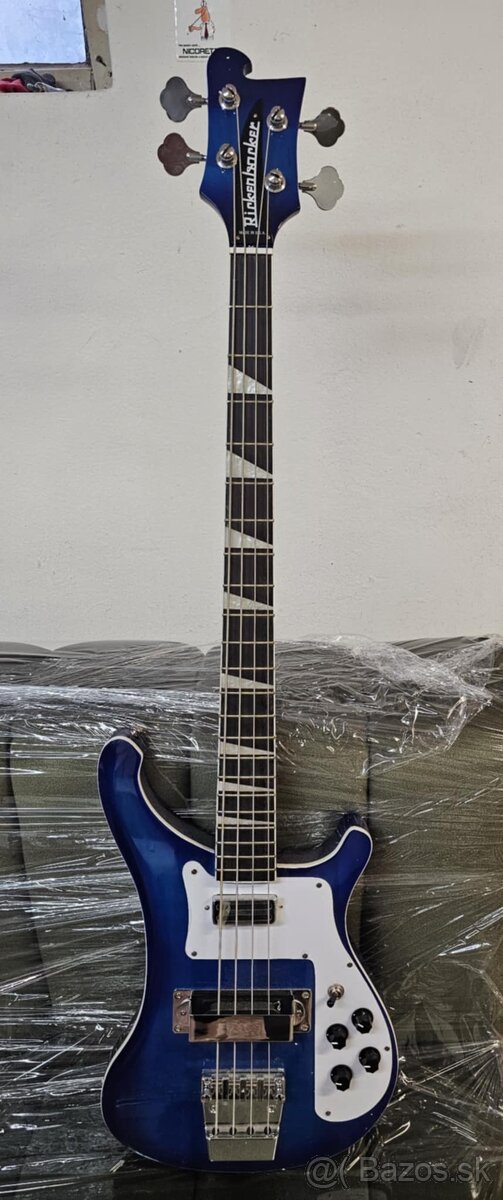 Nova bass gitara