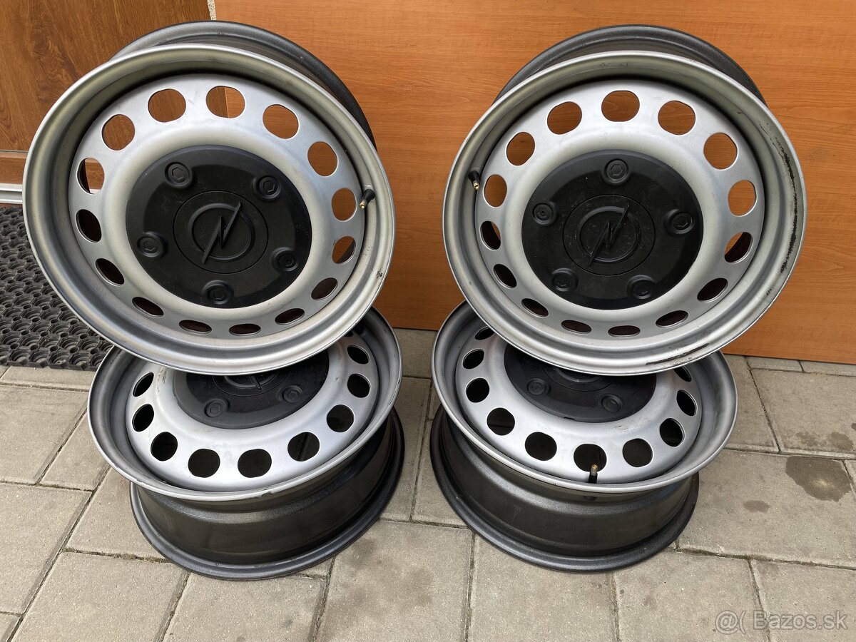 OPEL VIVARO 4x plechové disky 5x108 7jx16 ET46