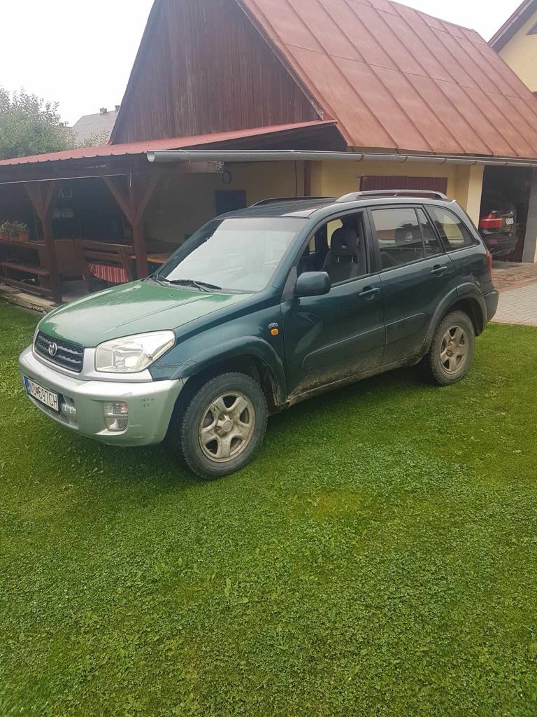 Predám toyota rav4