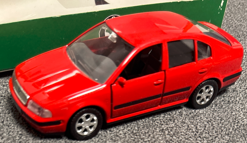 Škoda Octavia 1997 1:43 Kaden