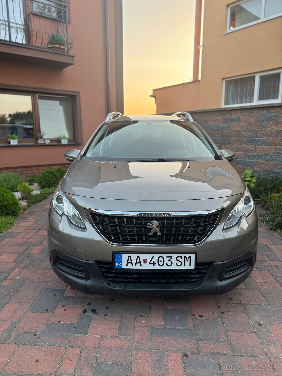 Peugeot 2008 1.2i VYBORNY STAV