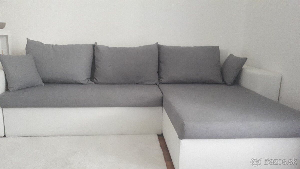 Rozkladací gauč v záruke